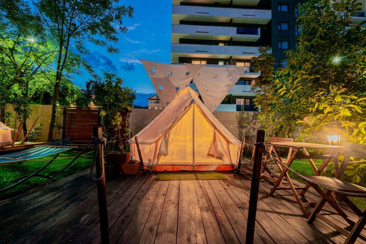 Hotel Dragonfly Gardens Urban Glamping Brașov Exterior foto